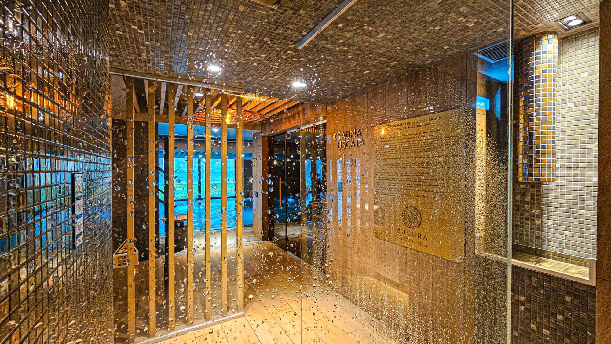 Hotel Bucura Călimăneşti Exteriör bild